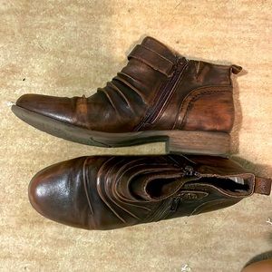 Brown low cut boots